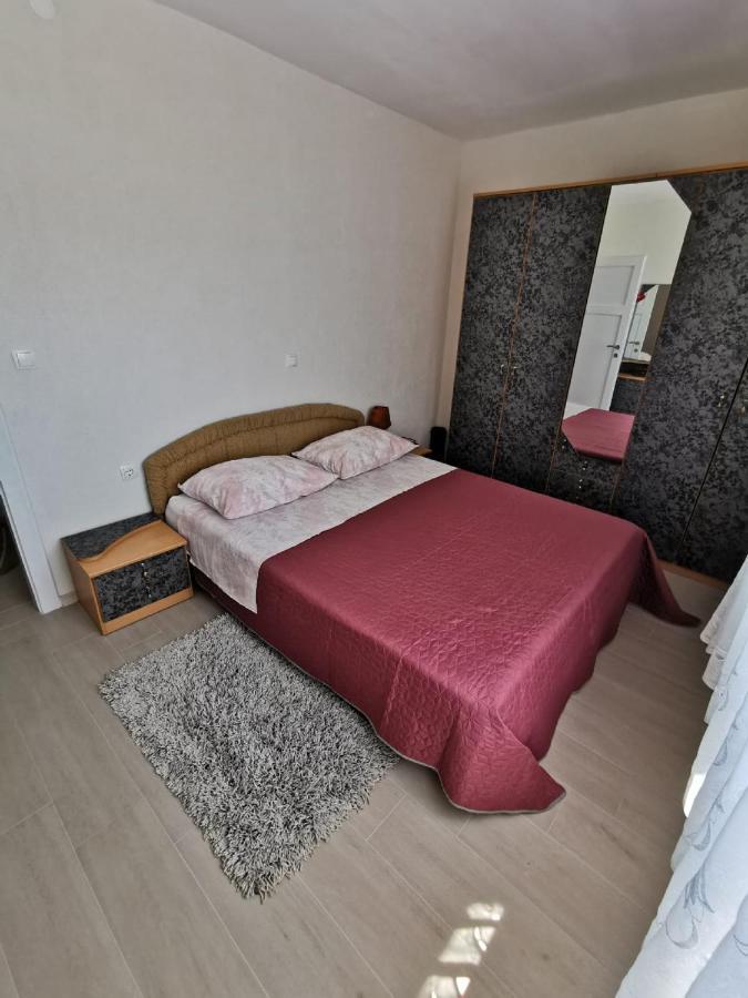Apartment Nera Omiš Eksteriør billede